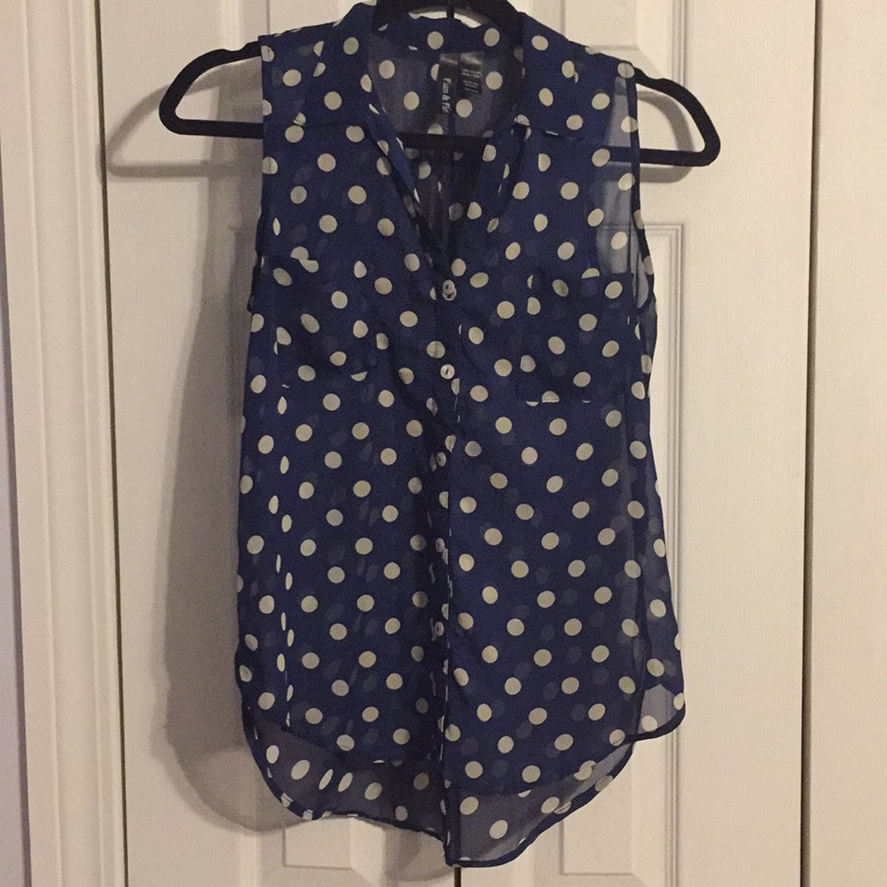 Sleeveless, sheer blue & cream polka dot button up